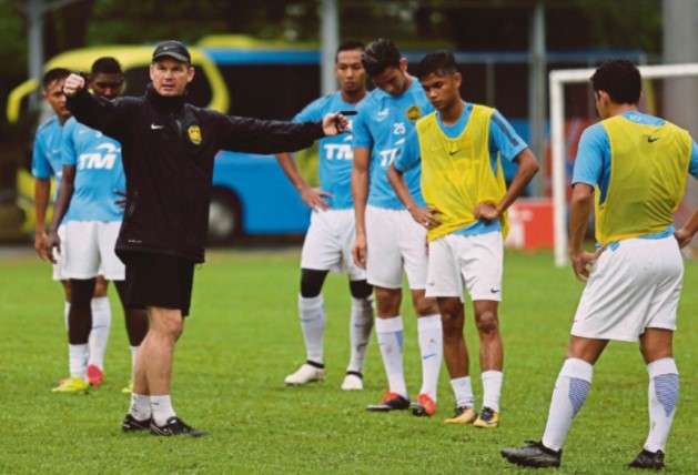 Maloney mahu tiga aksi pemanas badan antarabangsa