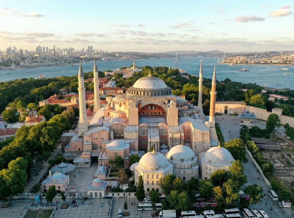 Masjid Besar Hagia Sophia kembali adakan solat terawih