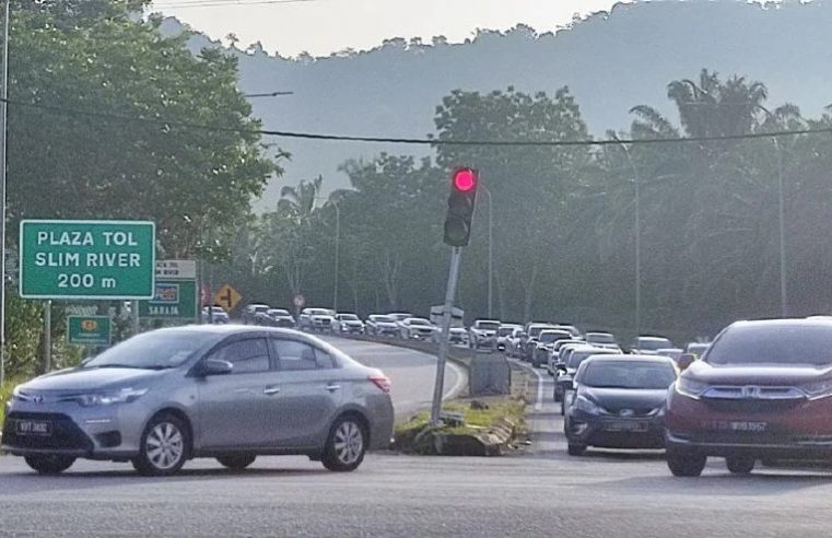 Ramai keluar ke jalan lama Kuala Lumpur-Ipoh