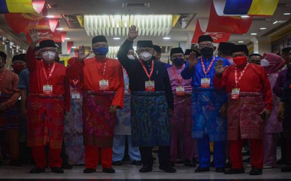 Lulus pindaan perlembagaan parti bukti kesepakatan UMNO