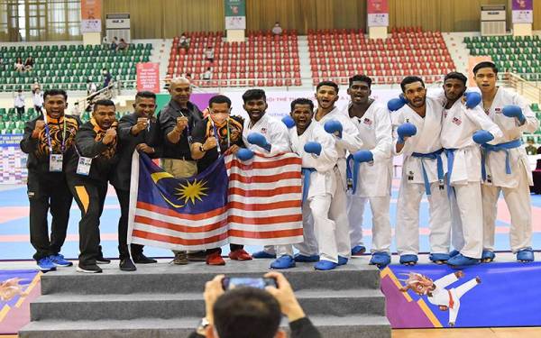 Skuad karate tamatkan kemarau 29 tahun emas kumite