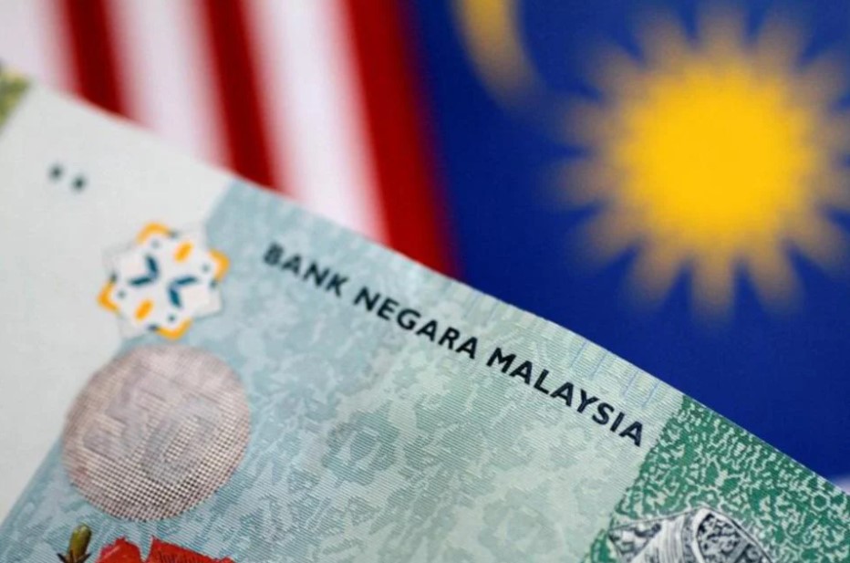 Ringgit menjunam ke paras RM4.70 berbanding dolar AS