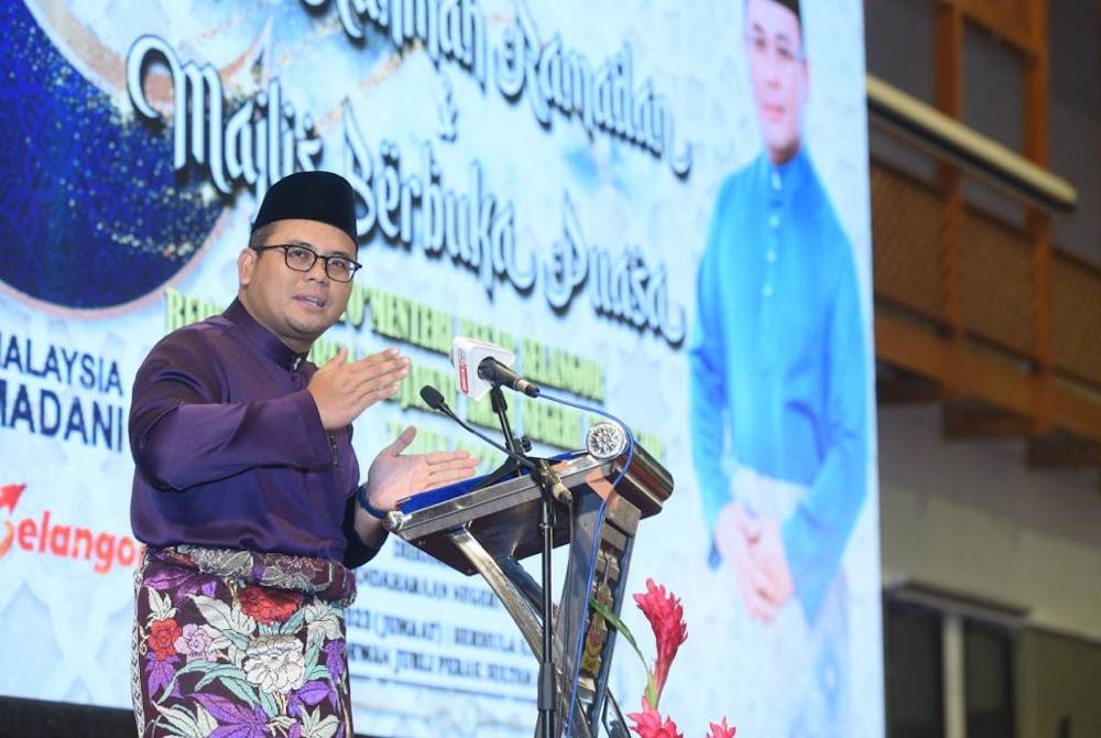 Penjawat awam Selangor dapat ‘duit raya’ sebulan gaji