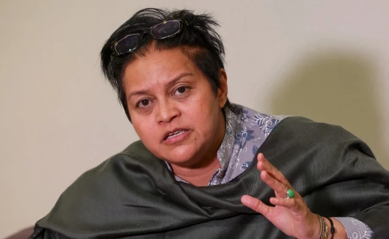 Azalina setia bersama UMNO walaupun tewas saingan Naib Presiden