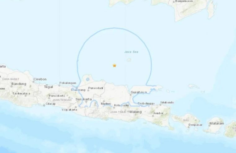 Gempa bumi berukuran 6.6 magnitud melanda pulau Jawa Indonesia, tiada risiko tsunami