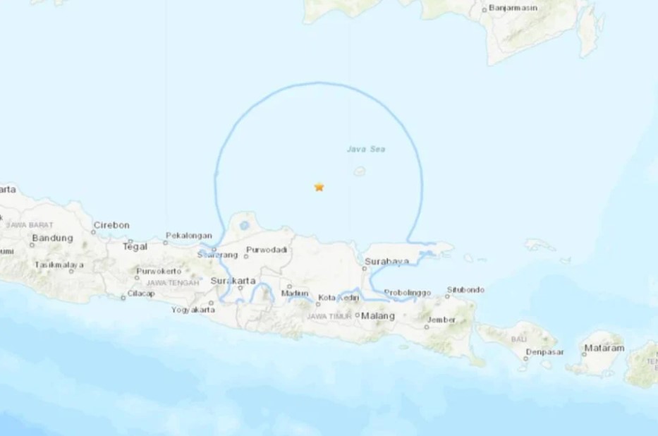 Gempa bumi berukuran 6.6 magnitud melanda pulau Jawa Indonesia, tiada risiko tsunami