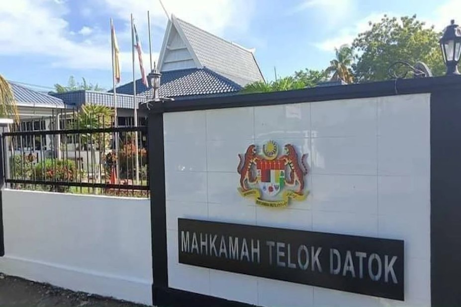 Padah letak lori di kawasan perumahan