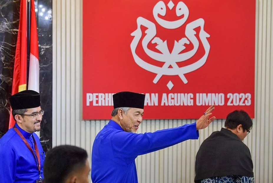 Zahid dedah bersarapan, melawat Najib di penjara