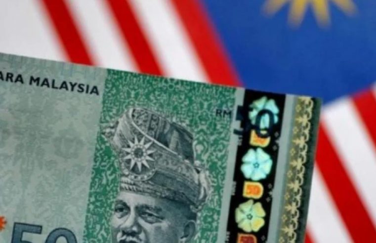 Ringgit terus meningkat untuk ditutup tinggi