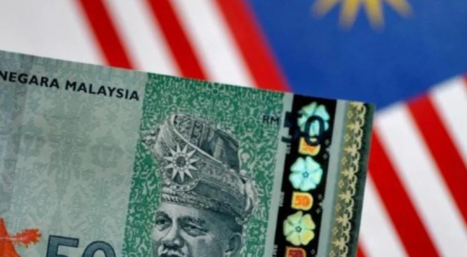 Ringgit terus meningkat untuk ditutup tinggi