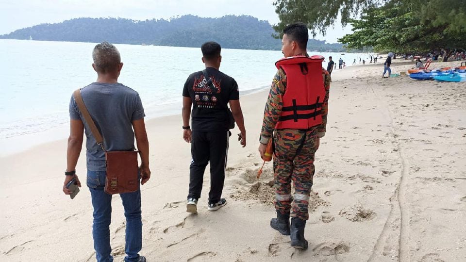 Budak hilang ketika berkelah di Pantai Teluk Senangin