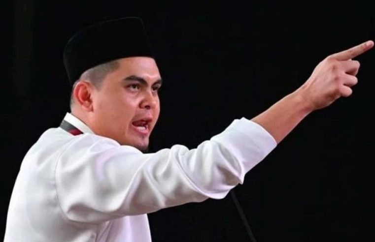 ‘Kita tengok UMNO atau PN yang terkubur di Johor’ – Akmal