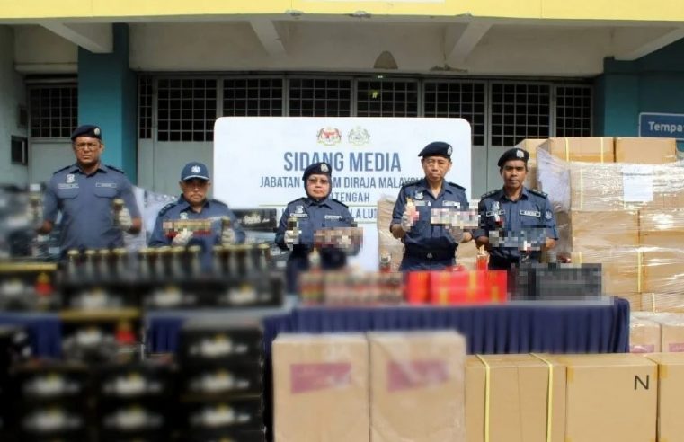 Kastam rampas ayam beku, arak, rokok seludup RM4.6 juta