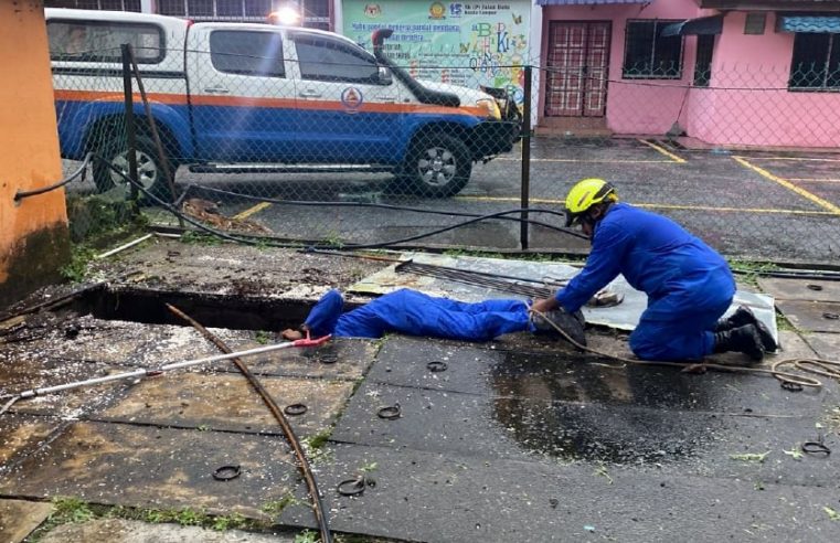 Lebih sejam cari, rupanya mangsa jatuh parit dah balik mandi