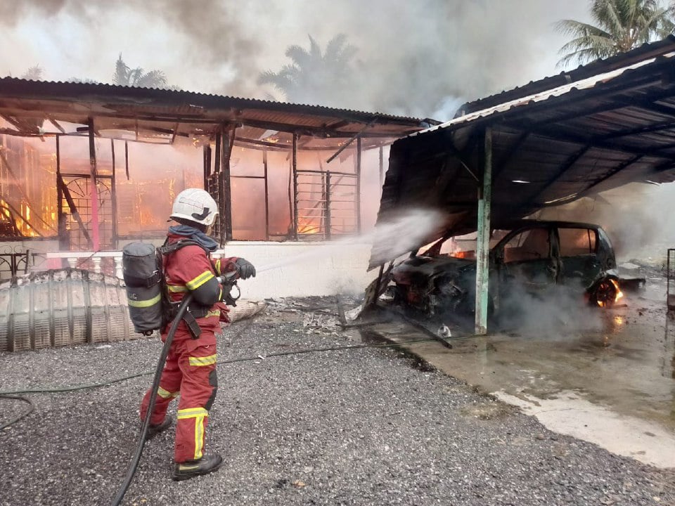 Sebuah rumah, kereta musnah dalam kebakaran di Assam Jawa