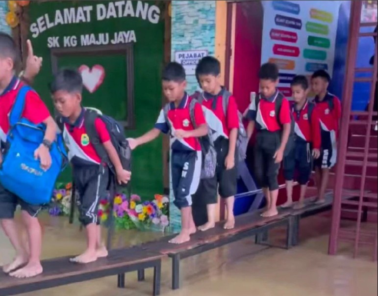 7 sekolah agama tangguh peperiksaan kerana banjir